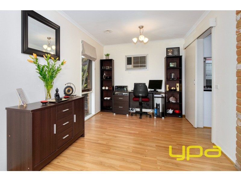 34 Pennyroyal Crescent, Kurunjang VIC 3337