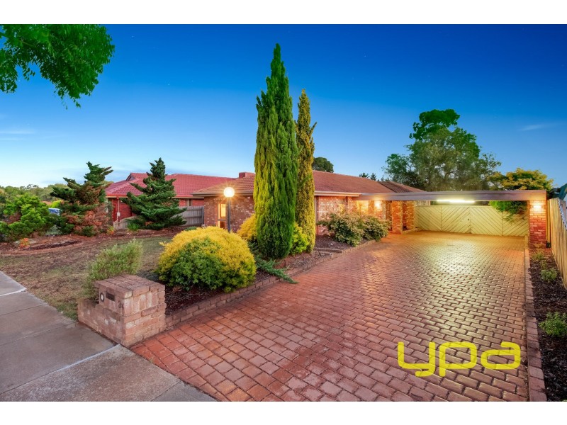 34 Pennyroyal Crescent, Kurunjang VIC 3337