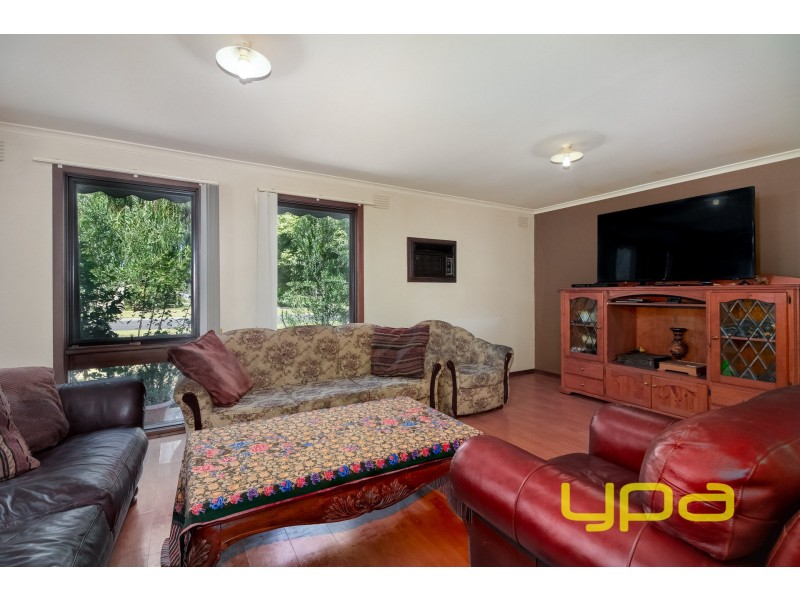 15 Morris Street, Melton South VIC 3338