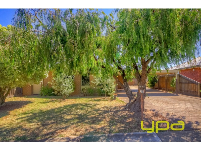 15 Morris Street, Melton South VIC 3338