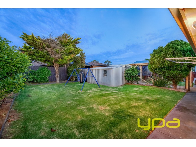 41 Dunvegan Drive, Kurunjang VIC 3337