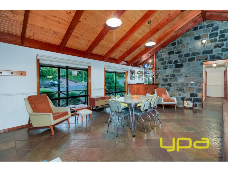 1 Rae Court, Darley VIC 3340