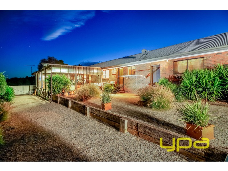 1 Rae Court, Darley VIC 3340