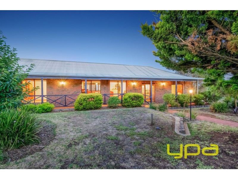 1 Rae Court, Darley VIC 3340