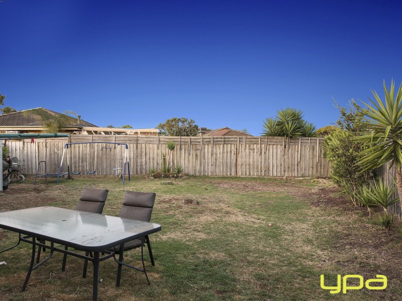 3 Berwick Place, Melton West VIC 3337