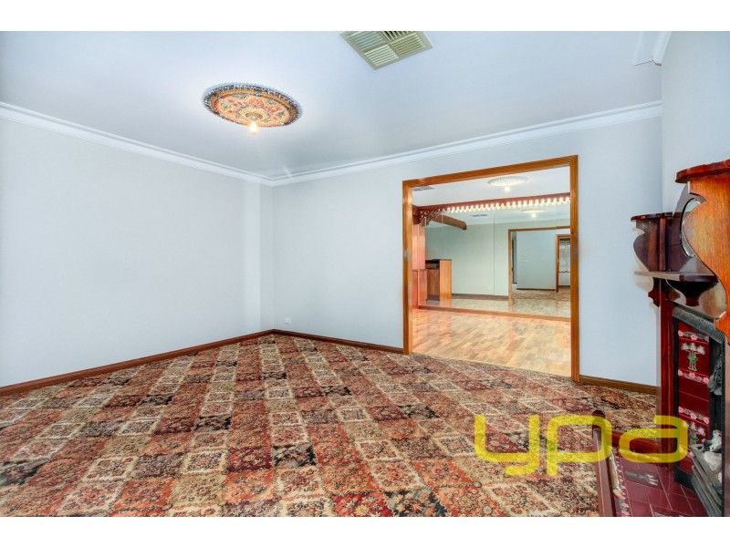 1 Irving Road, Melton VIC 3337