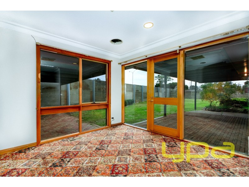 1 Irving Road, Melton VIC 3337