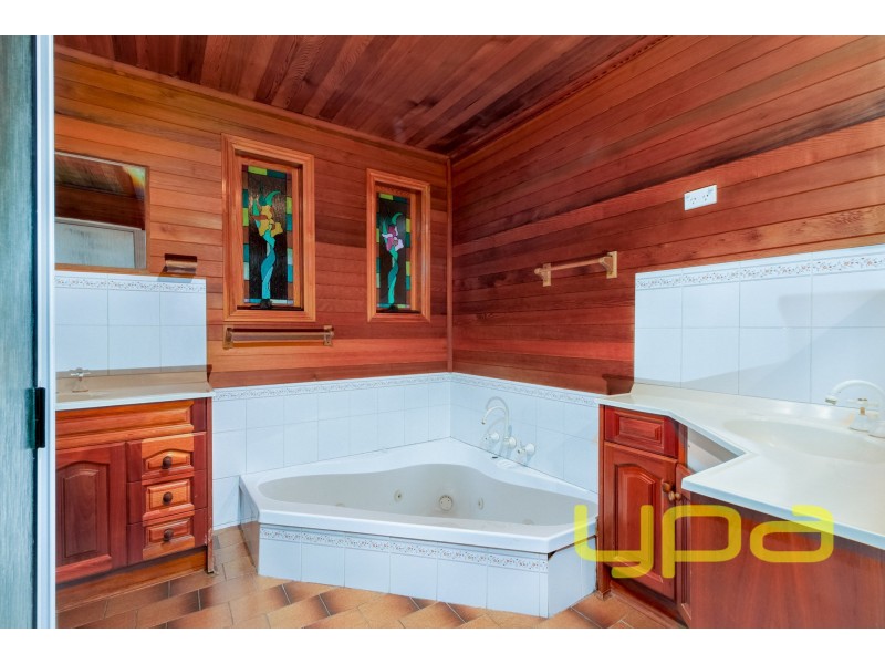 1 Irving Road, Melton VIC 3337