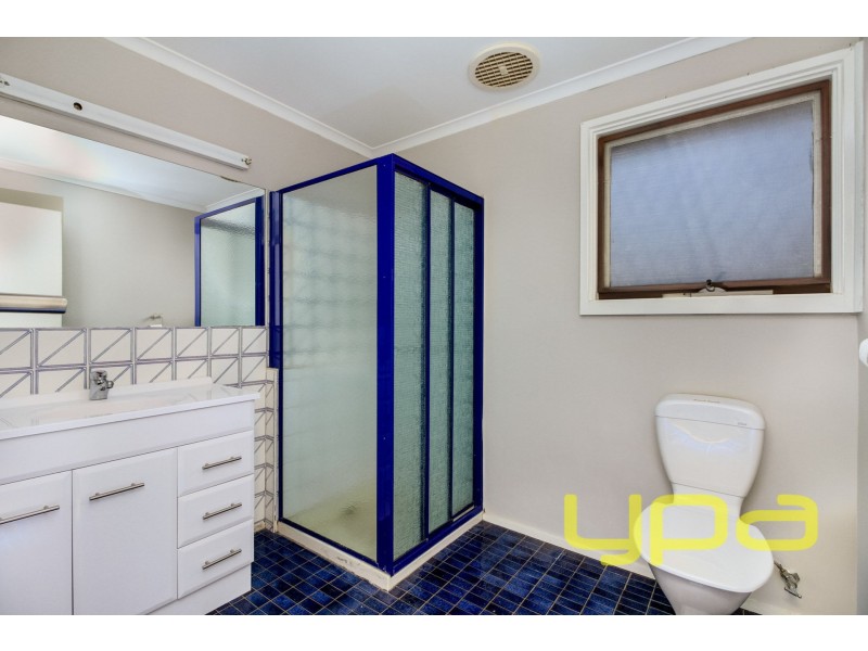 1 Irving Road, Melton VIC 3337