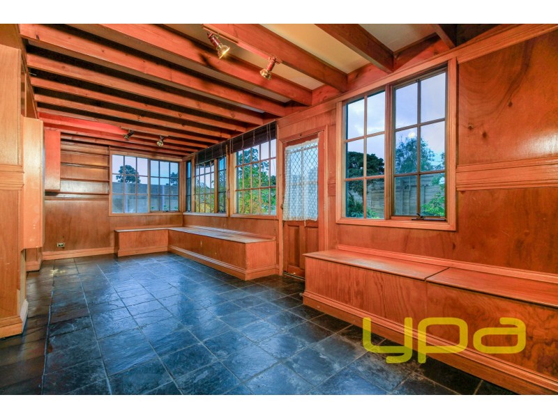 1 Irving Road, Melton VIC 3337