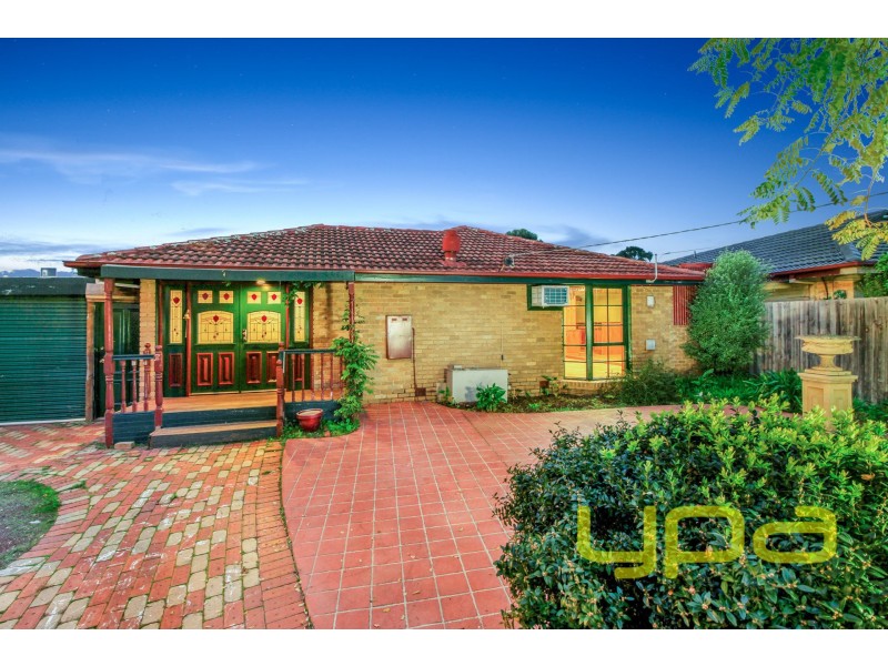 1 Irving Road, Melton VIC 3337