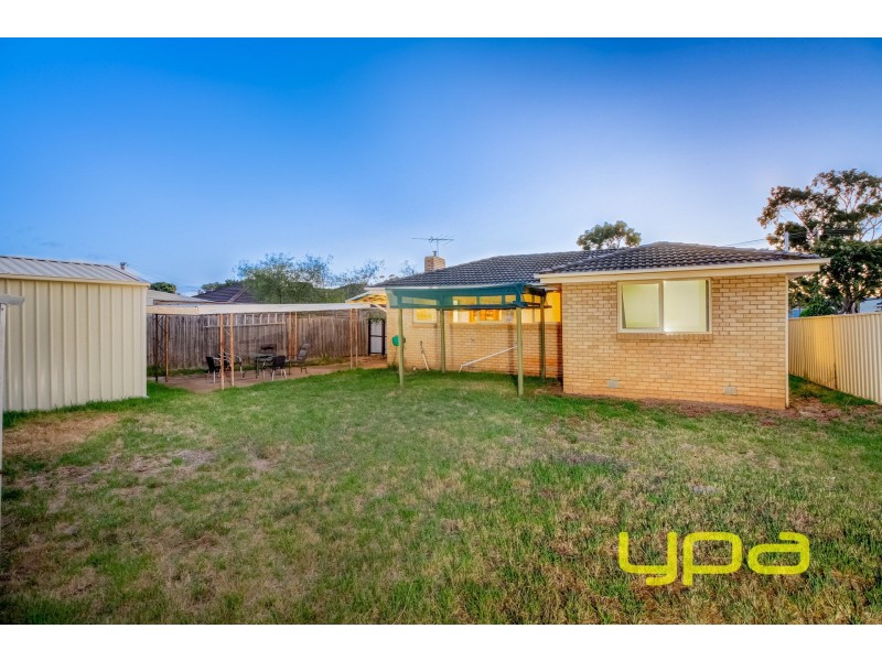 40 Quail Crescent, Melton VIC 3337
