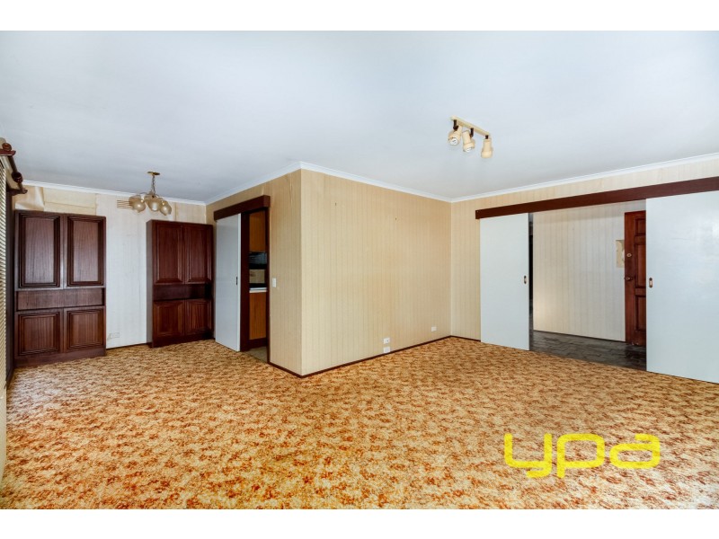 2 Grenville Place, Melton West VIC 3337