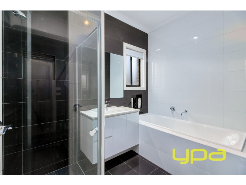 11 Vasaliki Court, Melton West VIC 3337