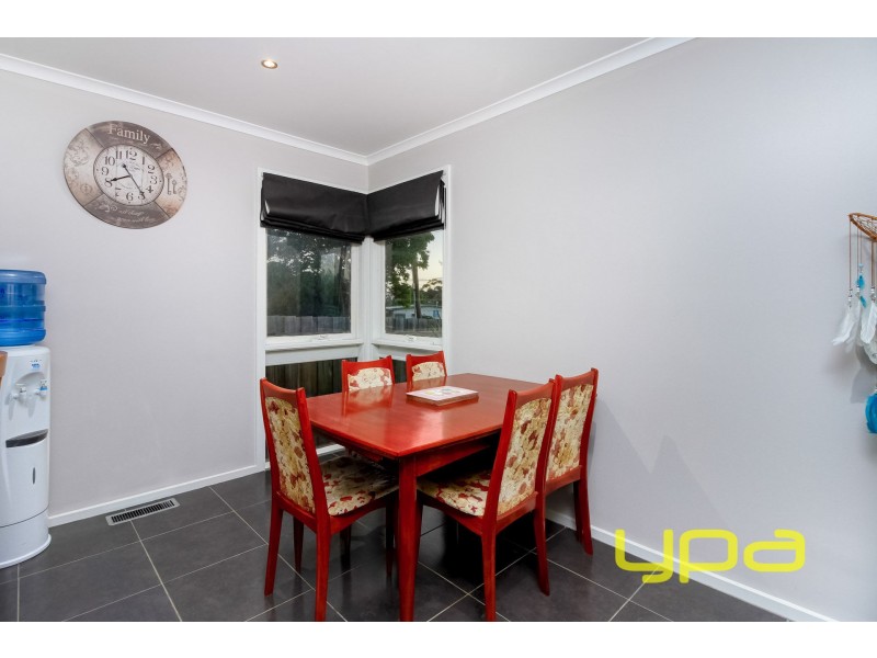 43 Vista Drive, Melton VIC 3337