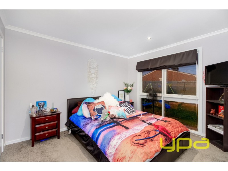 43 Vista Drive, Melton VIC 3337