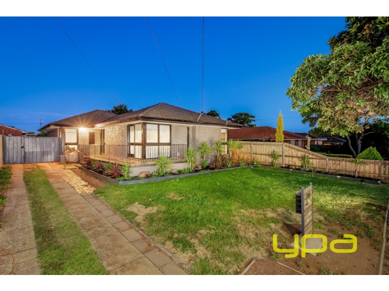 43 Vista Drive, Melton VIC 3337