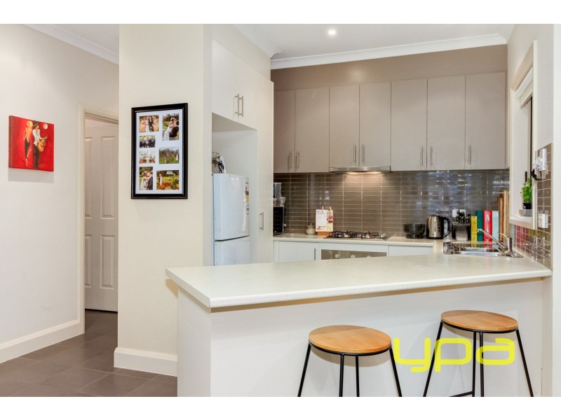 29 Barleygrass Crescent, Brookfield VIC 3338