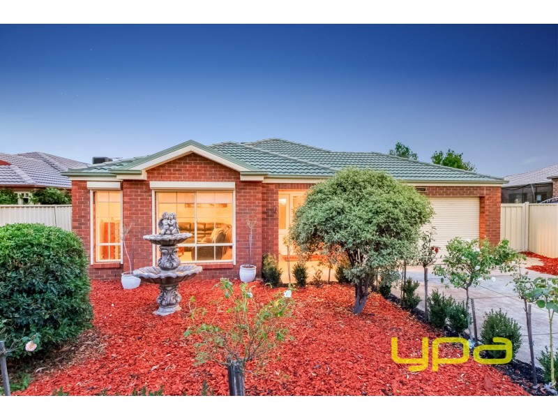 34 Fiddlewood Turn, Melton West VIC 3337