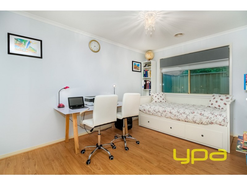 34 Fiddlewood Turn, Melton West VIC 3337