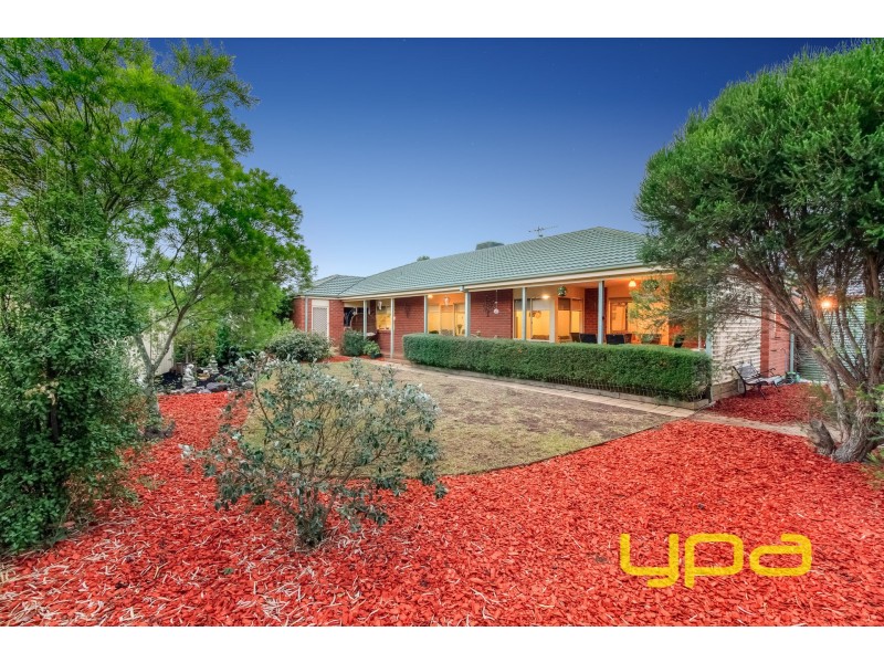 34 Fiddlewood Turn, Melton West VIC 3337