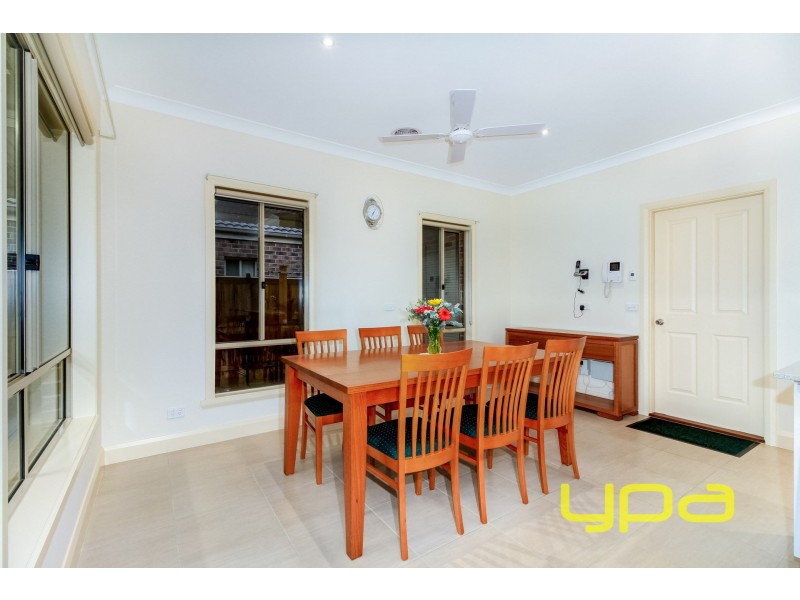 20 Chanticleer Avenue, Melton West VIC 3337