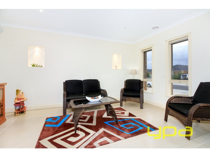 20 Chanticleer Avenue, Melton West VIC 3337