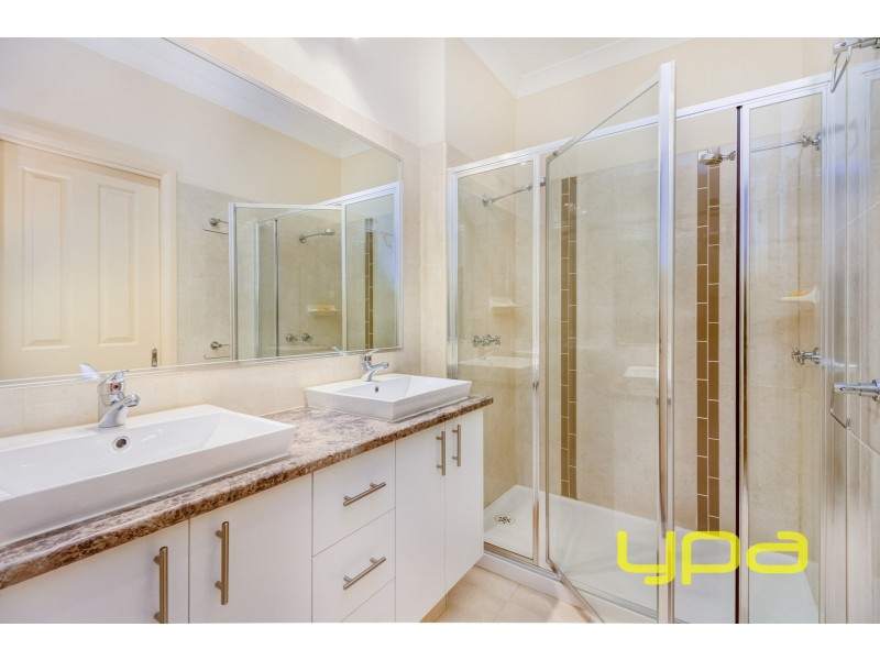 20 Chanticleer Avenue, Melton West VIC 3337