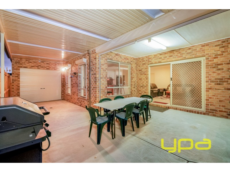 20 Chanticleer Avenue, Melton West VIC 3337