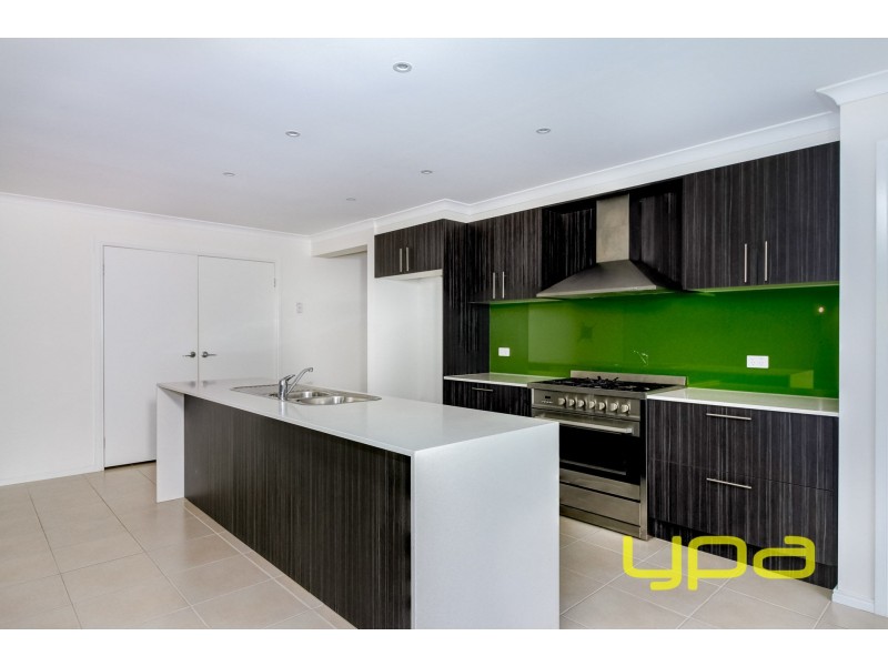 5 Andreas Court, Melton West VIC 3337