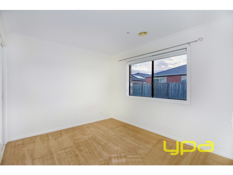 5 Andreas Court, Melton West VIC 3337