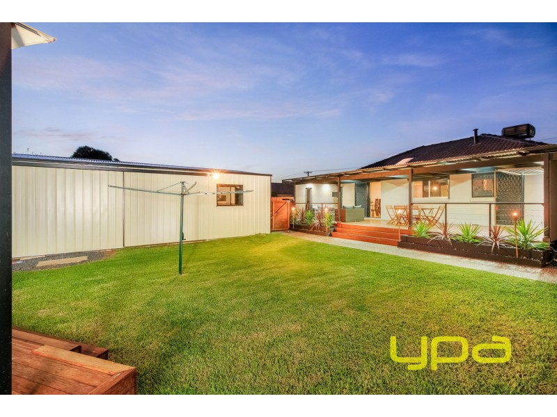 35 Grace Street, Melton South VIC 3338