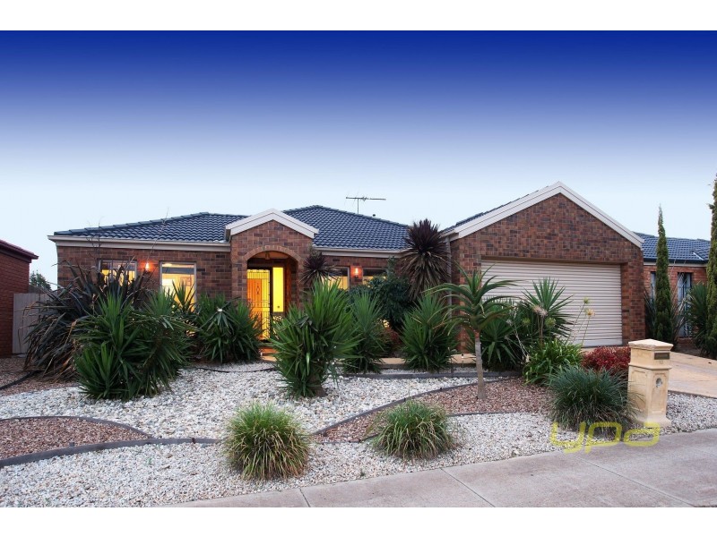 10 Kingston Rule Street, Kurunjang VIC 3337