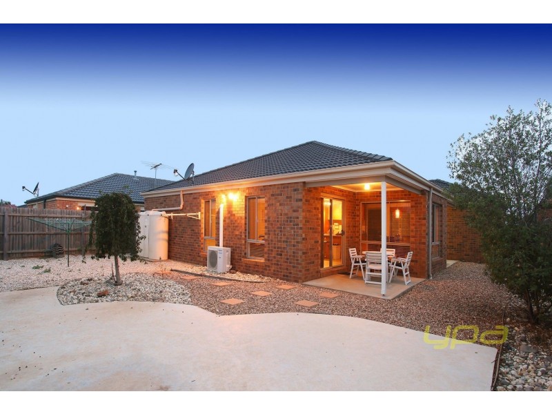 10 Kingston Rule Street, Kurunjang VIC 3337