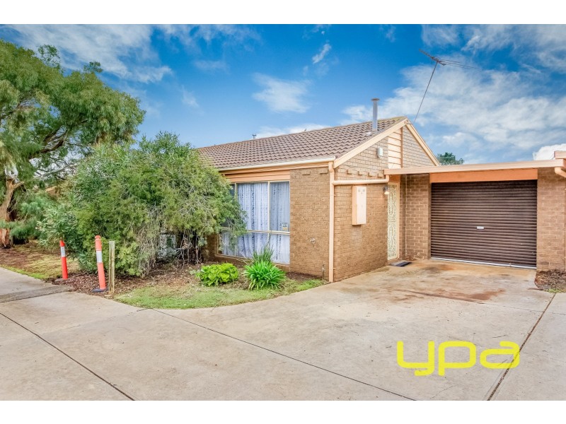 4/1 Reserve Road West, Melton VIC 3337