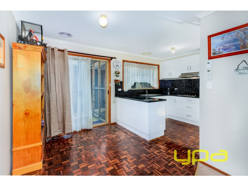 4/1 Reserve Road West, Melton VIC 3337