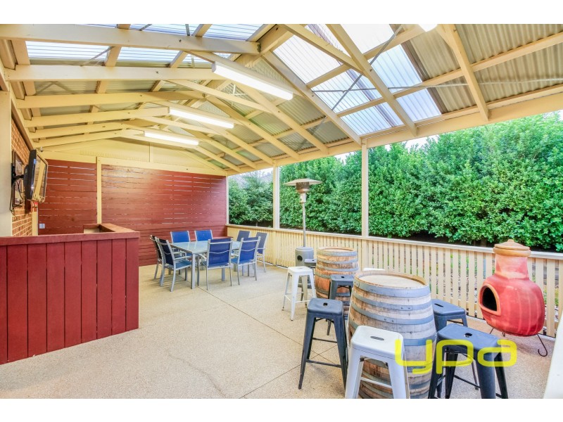 14 Desert Gum Way, Brookfield VIC 3338