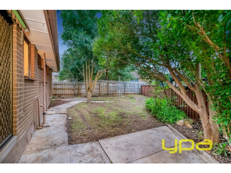 34 Rathdowne Circuit, Melton West VIC 3337