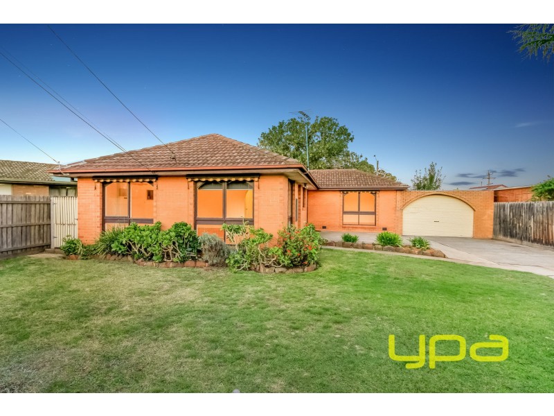 41 Connel Drive, Melton South VIC 3338