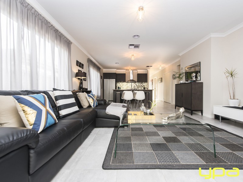 13 Burrawang Close, Brookfield VIC 3338