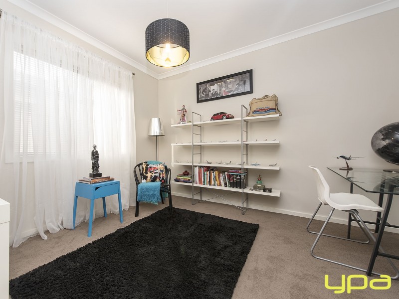 13 Burrawang Close, Brookfield VIC 3338