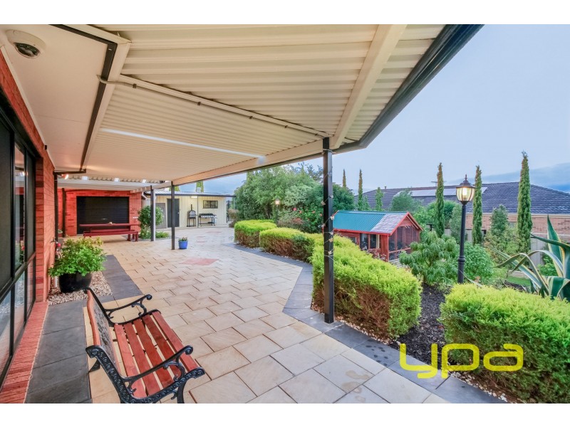 53 Maddison Circuit, Darley VIC 3340