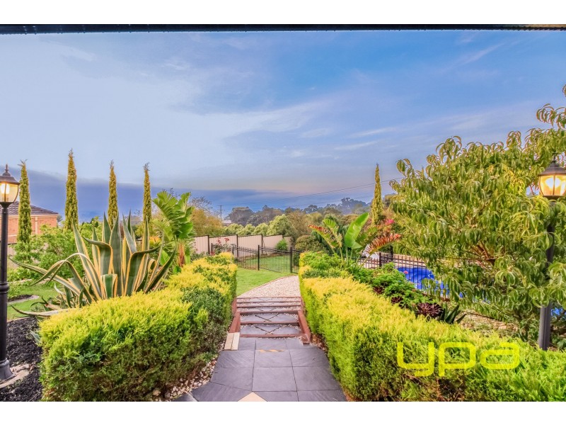 53 Maddison Circuit, Darley VIC 3340