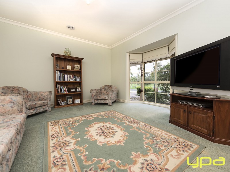 1 Stirling Terrace, Melton West VIC 3337
