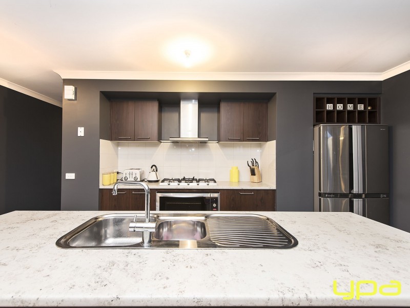 4 Portman Avenue, Melton West VIC 3337