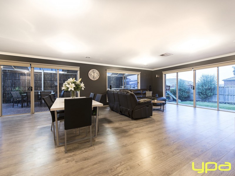 4 Portman Avenue, Melton West VIC 3337