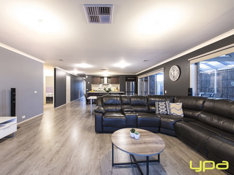 4 Portman Avenue, Melton West VIC 3337