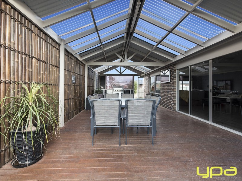 4 Portman Avenue, Melton West VIC 3337