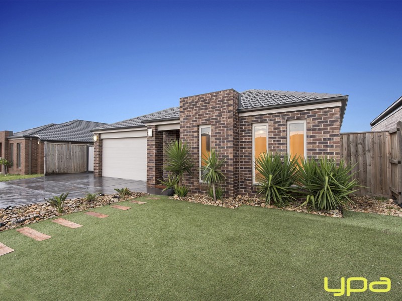 4 Portman Avenue, Melton West VIC 3337