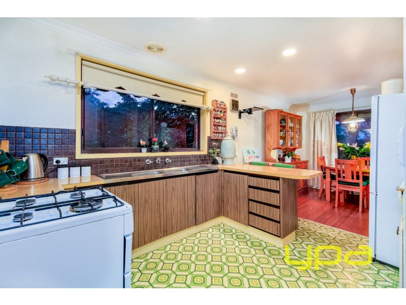 11 Wentworth Road, Melton South VIC 3338